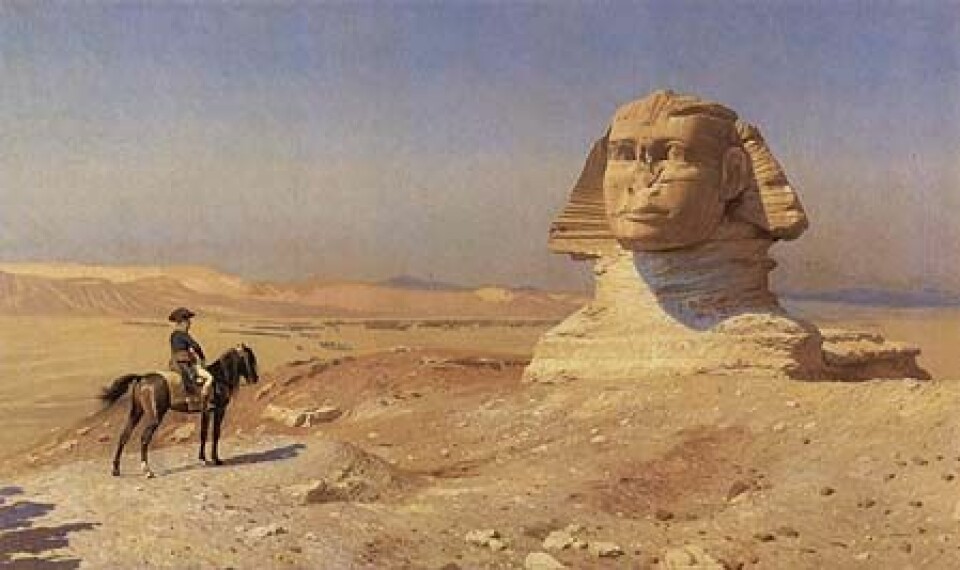 Napoleon var ein stor beundrar av den tidlege, egyptiske sivilisasjonen. Her er han framfor Sfinxen, malt av Jean-Léon Gérôme.