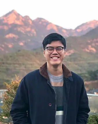 Byeonghun Kim forteller at de bruker to alderssystemer om hverandre i Sør-Korea. Byeonghun Kim forteller at de bruker to alderssystemer om hverandre i Sør-Korea.