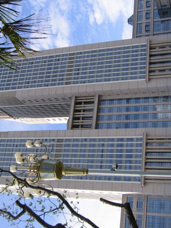 "Handelshøyskolen BI samarbeider med Fudan University i Shanghai om et MBA-program. (Foto: Wmh/Wikimedia Commons)" "Handelshøyskolen BI samarbeider med Fudan University i Shanghai om et MBA-program. (Foto: Wmh/Wikimedia Commons)"