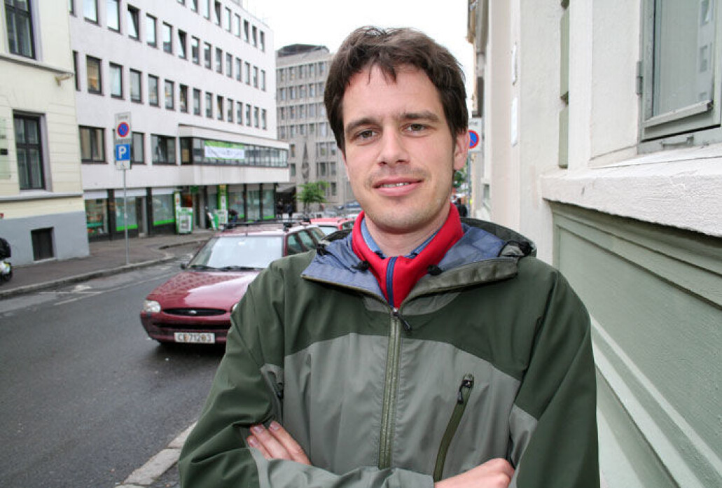 Tidligere landbruksforsker Svenn Arne Lie skrev en aviskronikk som førte til skarp reaksjon fra Landbruksdepartementet og debatt om forskernes ytringsfrihet. - Jeg håper det kan komme noe godt ut av saken, sier Lie. (Foto: Asle Rønning) Tidligere landbruksforsker Svenn Arne Lie skrev en aviskronikk som førte til skarp reaksjon fra Landbruksdepartementet og debatt om forskernes ytringsfrihet. - Jeg håper det kan komme noe godt ut av saken, sier Lie. (Foto: Asle Rønning)