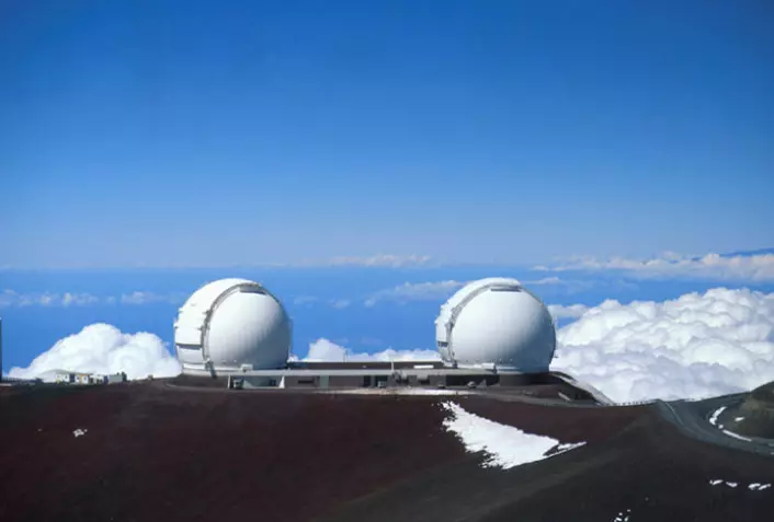 "Fra dette observatoriet på Hawaii fikk de amerikanske astronomene øye på noe som så ut som en jordlignende planet. (Foto: NASA)"