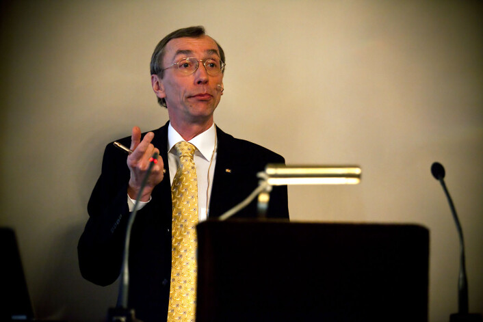 Svante Pääbo foreleser ved Det Norske Videnskaps-Akademi, 5. mai 2010. (Foto: Eirik F. Baardsen/DNVA) Svante Pääbo foreleser ved Det Norske Videnskaps-Akademi, 5. mai 2010. (Foto: Eirik F. Baardsen/DNVA)