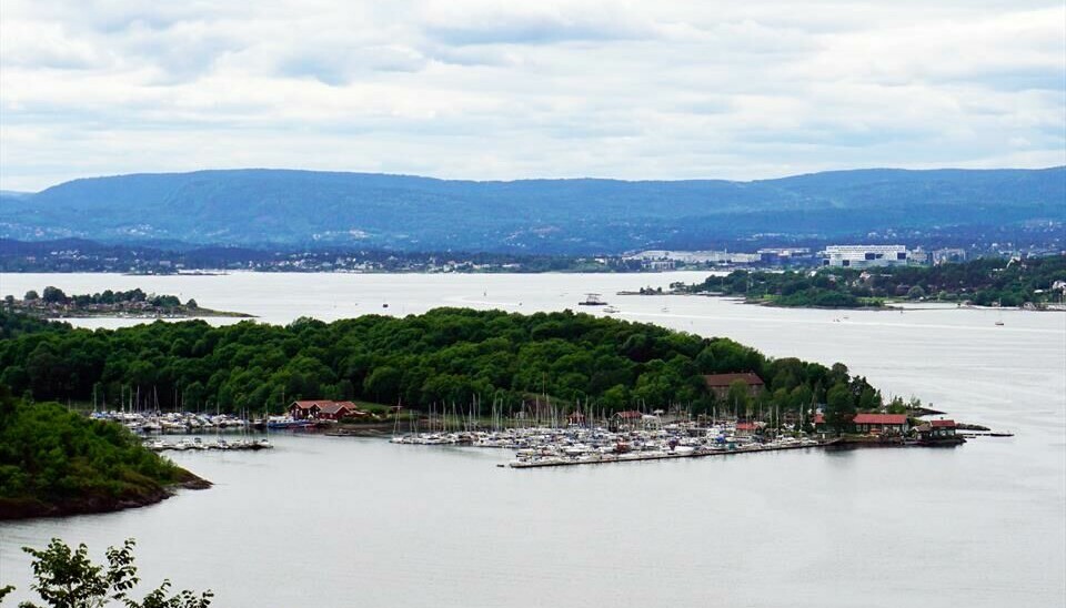 Hovedøya ligger rett utenfor Oslo sentrum. Her ligger det flust av kulturminner og spor etter munker.