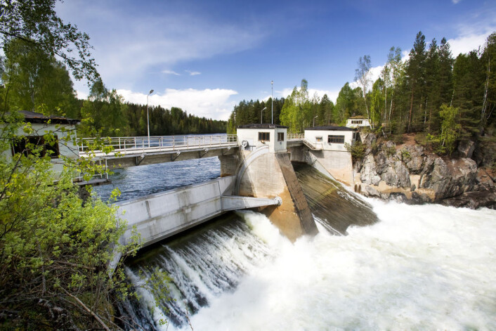 Mer vann i kraftmagasinene, spesielt om vinteren, vil føre til lavere strømpris i Norge. (Foto: Tyler Olson/Shutterstock) Mer vann i kraftmagasinene, spesielt om vinteren, vil føre til lavere strømpris i Norge. (Foto: Tyler Olson/Shutterstock)
