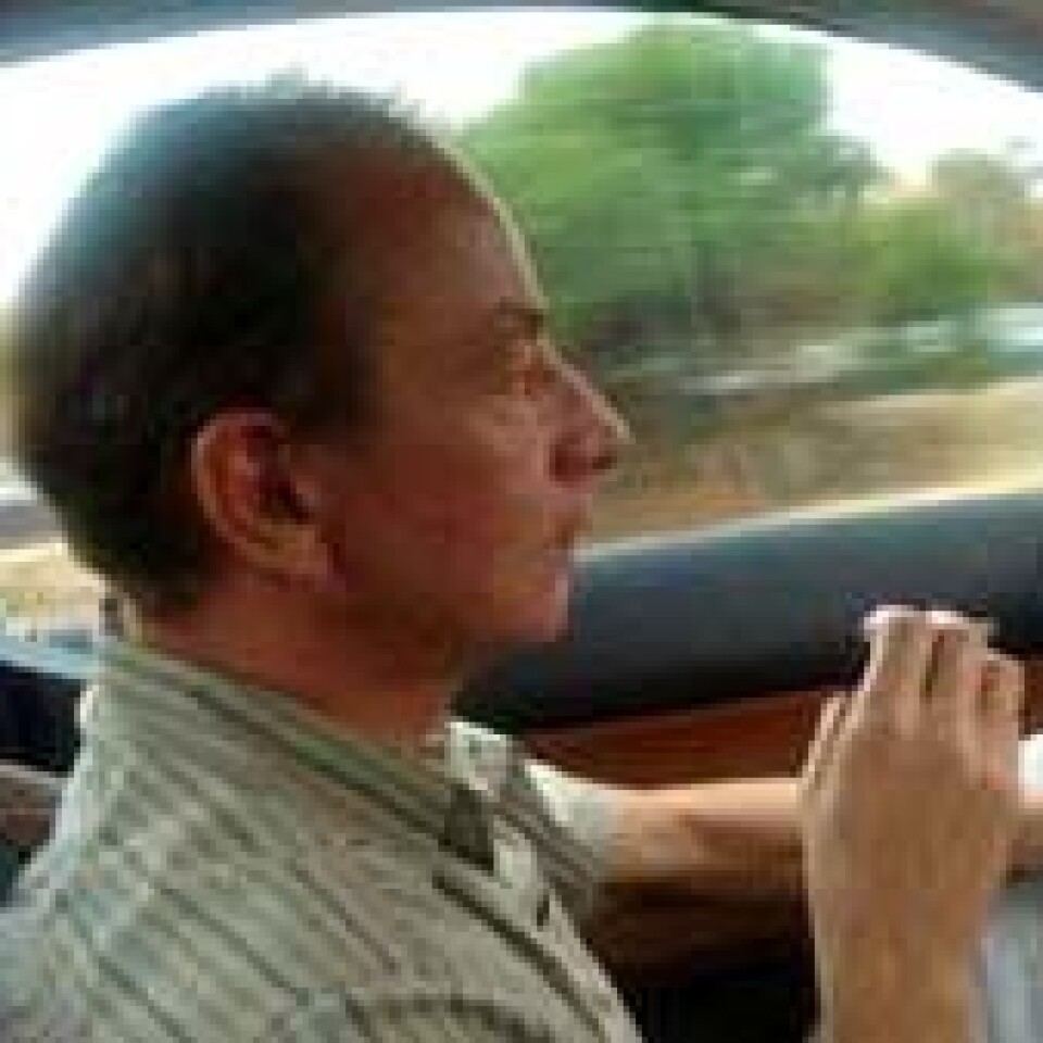 'Geni eller rabiat ekstremist? Forfatteren Michel Houellebecq provoserer og engasjerer. (Foto: Houellebecqs offisielle hjemmeside)'