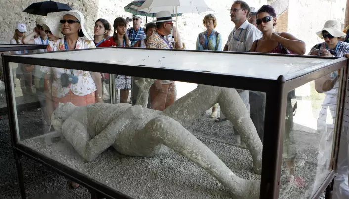 En mann som døde i Pompeii for 2.000 år siden, har fortsatt intakt DNA. Nå har forskere avdekket livshistorien hans