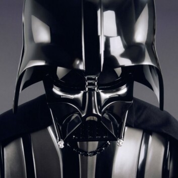 Flere hundre tusen mennesker verden over bekjenner seg i dag formelt til jediismen, en religion som har utgangspunkt i Star Wars-filmene til George Lucas. (Foto: Filmweb) Flere hundre tusen mennesker verden over bekjenner seg i dag formelt til jediismen, en religion som har utgangspunkt i Star Wars-filmene til George Lucas. (Foto: Filmweb)