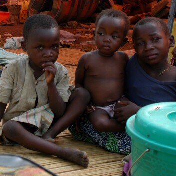 "Disse småguttene er bare tre av en million mennesker som antas å være på flukt i Kongo. (Foto: © EC/ECHO/François Goemans)" "Disse småguttene er bare tre av en million mennesker som antas å være på flukt i Kongo. (Foto: © EC/ECHO/François Goemans)"
