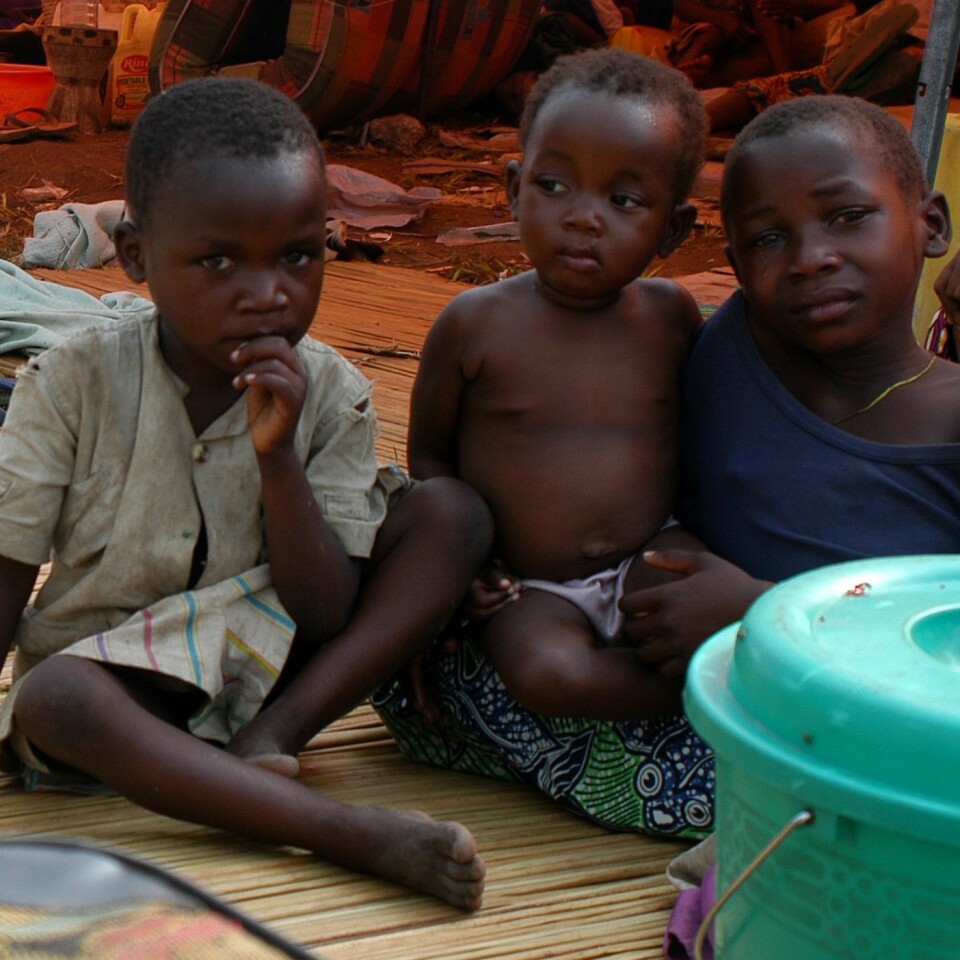'Blir det bedre framtidsmuligheter når disse smågutta i kongolesisk flyktningleir blir eldre?(Foto: © EC/ECHO/François Goemans)'
