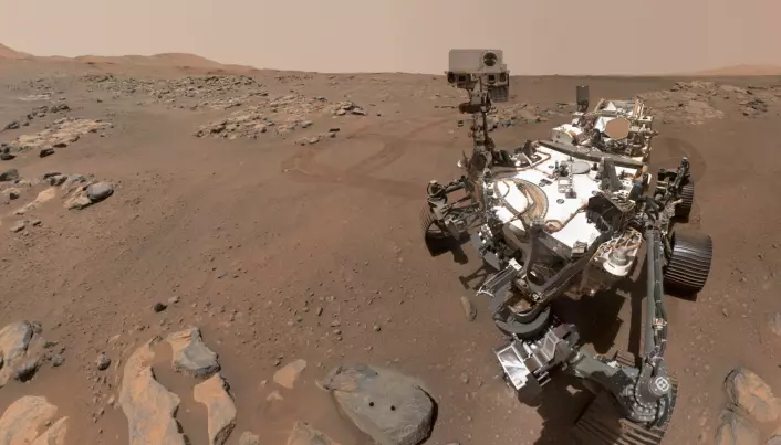 Selvportrett av Perseverance-roveren på Mars.