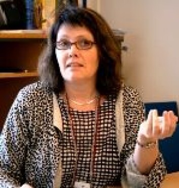 Ida Skaar forsker på mikroskopiske sopper. (Foto: Ingunn Haraldsen) Ida Skaar forsker på mikroskopiske sopper. (Foto: Ingunn Haraldsen)