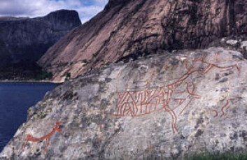 "Fra helleristningslokaliteten Vingen i Sogn og Fjordane." "Fra helleristningslokaliteten Vingen i Sogn og Fjordane."