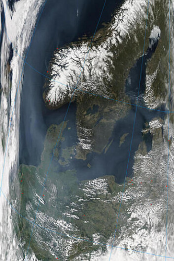 "Satelittbilde av aerosolene over Norge. (Foto: MODIS)Dette er bildeteksten" "Satelittbilde av aerosolene over Norge. (Foto: MODIS)Dette er bildeteksten"