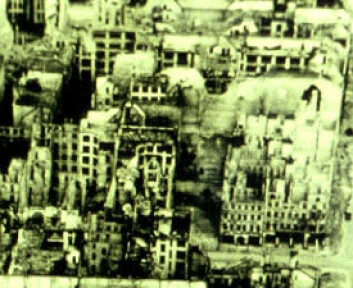 "Berlin - ødelagt etter krigen." "Berlin - ødelagt etter krigen."
