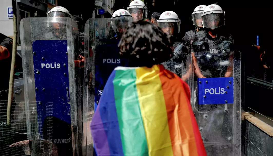 Verden blir mer polarisert også i synet på homofili, men aksepten vokser i de fleste land. Bildet er fra årets Pride-markering i Istanbul i Tyrkia.