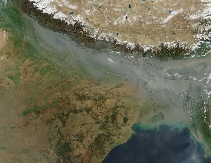 "Satelittbilde av aerosoler over India og Bangladesh (Foto: MODIS)"
