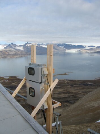 NTNUs målestasjonen i Ny Ålesund registrerer blant annet kvikksølvkonsentrasjonen i lufta. (Foto: Torunn Berg/NTNU) NTNUs målestasjonen i Ny Ålesund registrerer blant annet kvikksølvkonsentrasjonen i lufta. (Foto: Torunn Berg/NTNU)