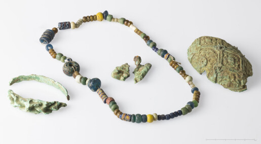 Museum fikk smykker fra grav til høystatus vikingkvinne levert på døren