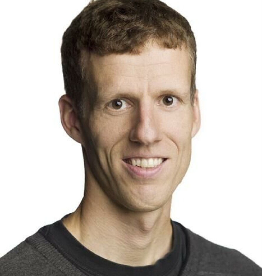 Snorre Henriksen jobber med å holde oversikt over utrydningstruede arter. Snorre Henriksen jobber med å holde oversikt over utrydningstruede arter.