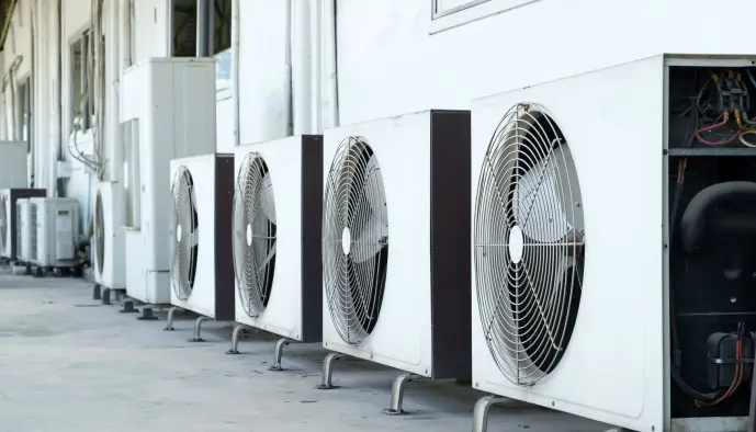 Godt over halvparten av befolkningen i mange land kommer til å trenge air-condition innen 2050 om klimaendringene fortsetter å varme været. Godt over halvparten av befolkningen i mange land kommer til å trenge air-condition innen 2050 om klimaendringene fortsetter å varme været.