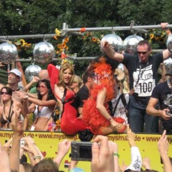 Fra Love Parade 2007 i Essen. (Foto: Wikimedia Commons, se lisens her) Fra Love Parade 2007 i Essen. (Foto: Wikimedia Commons, se lisens her)