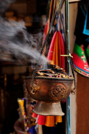 "Røykelse brennes i Nepal. (Foto: iStockphoto)" "Røykelse brennes i Nepal. (Foto: iStockphoto)"