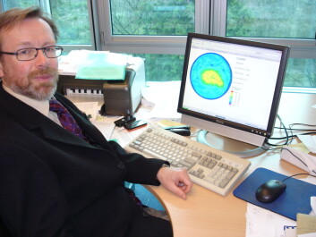 "- I klimadebatten vil noen innvende at vanndamp er den aller viktigste klimagassen. Men vanndamp er det svært lite vi kan få gjort noe med. CO2 og andre menneskeskapte klimagasser, derimot, kan vi begrense utslippene av, sier Senior Scientific Officer i WMO, Geir Braathen. (Foto: Espen Eggen)" "- I klimadebatten vil noen innvende at vanndamp er den aller viktigste klimagassen. Men vanndamp er det svært lite vi kan få gjort noe med. CO2 og andre menneskeskapte klimagasser, derimot, kan vi begrense utslippene av, sier Senior Scientific Officer i WMO, Geir Braathen. (Foto: Espen Eggen)"