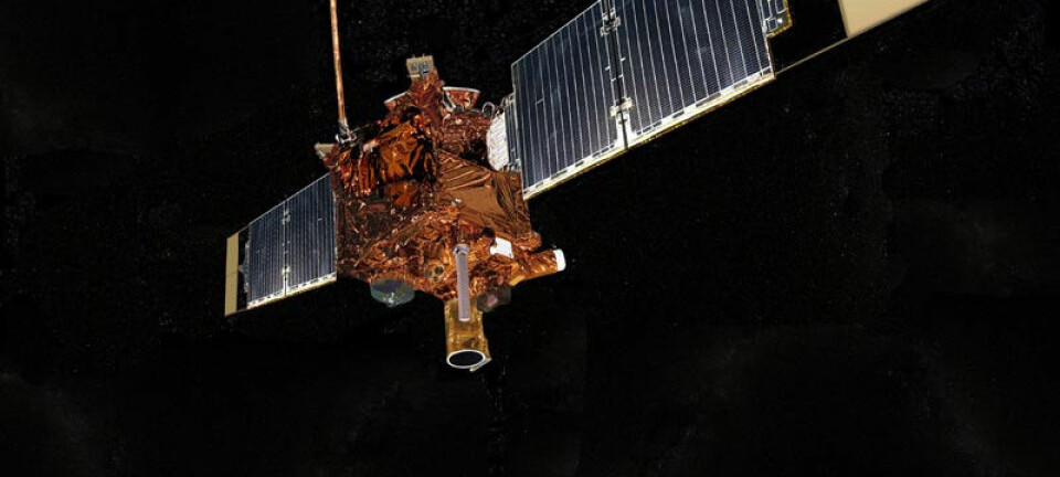 Mars Reconnaissance Orbiter (MRO) er en av tre sonder som går i bane rundt Mars. Den ser etter spor etter vannmasser og samler data om klimaet på planeten. Illustrasjon: NASA/JPL