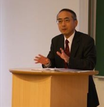 "Japans ambassadør i Norge, Hisao Yamaguchi." "Japans ambassadør i Norge, Hisao Yamaguchi."