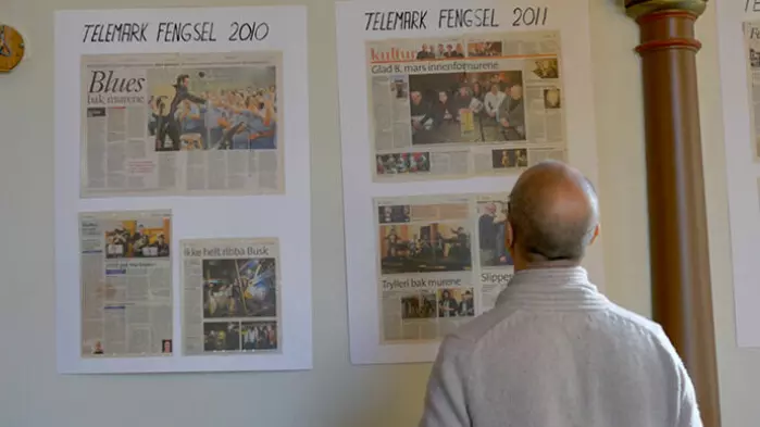 In Bastøy prison, they have created walls with press coverage from concerts with prison bands and concerts in the prison.