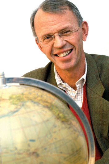 BI-forsker Carl Arthur Solberg har sett inn i krystallkulen, og tegner tre fremtidsbilder for norske banker. BI-forsker Carl Arthur Solberg har sett inn i krystallkulen, og tegner tre fremtidsbilder for norske banker.