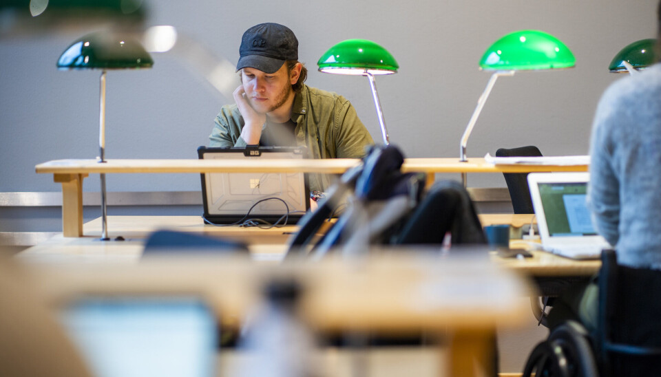Psykisk helse er fortsatt et vanskelig område for studenter, men noe færre sliter i år enn året før.