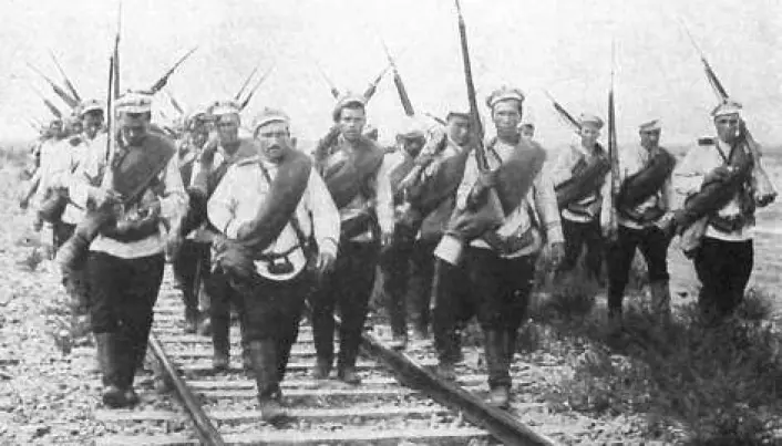 Russiske styrker på vei mot fronten i 1914. Krigen var en katastrofe for Russland, og ledet til revolusjonen og tsarens fall.