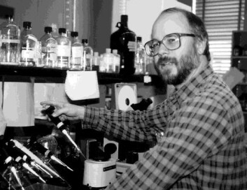 "Michael Behe - smarting." "Michael Behe - smarting."