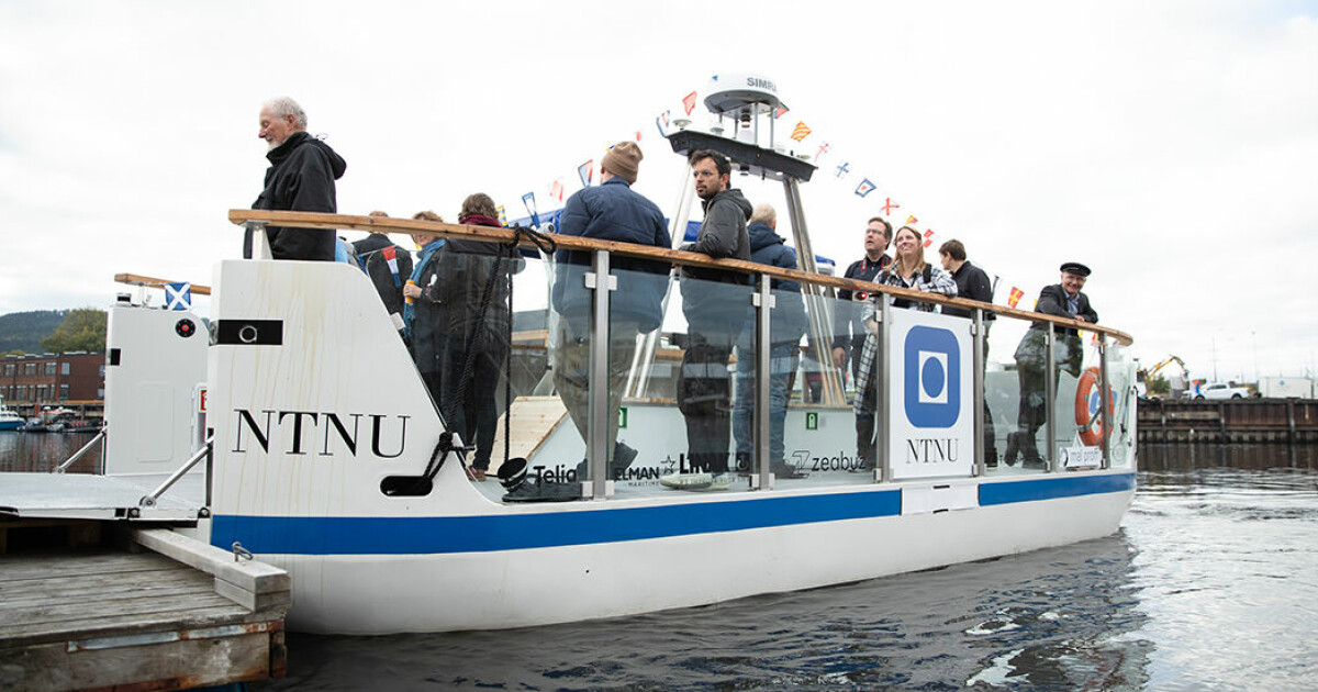 World's first self-driving passenger ferry trialled in Trondheim
