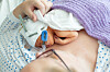Earlier skin-to-skin contact between mothers and premature babies is important
