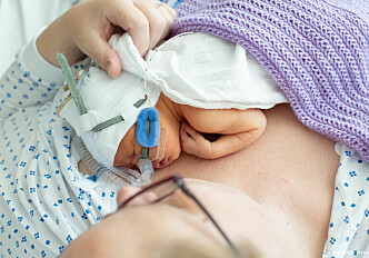 Earlier skin-to-skin contact between mothers and premature babies is important