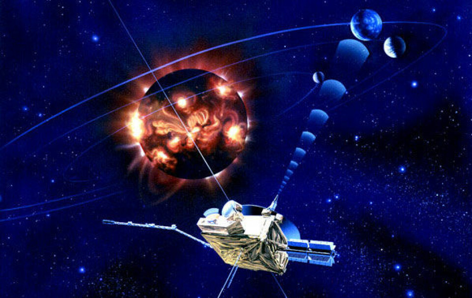 'Illustrasjonen viser romsonden Ulysses i ferd med å runde solens nordpol. Siden 1990 har Ulysses tilbakelagt ti milliarder kilometer, og passert solen tre ganger. Ulysses er nå inne i sine siste dager med aktivitet. Etter nesten 20 års innsats er det ventet at instrumentene  ombord vil slutte å virke i løpet av noen måneder. (Foto: NASA/JPL-Caltech)'