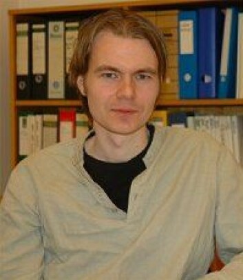 Stipendiat Ketil Røed er opptatt av hvordan elektronikk kan beskyttes mot stråling. (Foto: Nina Samnøy) Stipendiat Ketil Røed er opptatt av hvordan elektronikk kan beskyttes mot stråling. (Foto: Nina Samnøy)