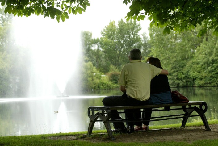 "DHEA er markedsført som "den nye ungdomskilden" og som kur mot en rekke lidelser, men det finnes ingen gode studier som beviser de positive virkningene, påpeker australsk forsker. Illustrasjonsfoto: www.colourbox.no" "DHEA er markedsført som "den nye ungdomskilden" og som kur mot en rekke lidelser, men det finnes ingen gode studier som beviser de positive virkningene, påpeker australsk forsker. Illustrasjonsfoto: www.colourbox.no"