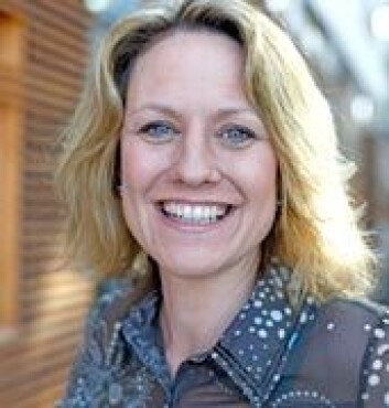 "BI-forsker Laura E. Mercer Traavik forsker på hvordan menn og kvinner forhandler om lønn." "BI-forsker Laura E. Mercer Traavik forsker på hvordan menn og kvinner forhandler om lønn."