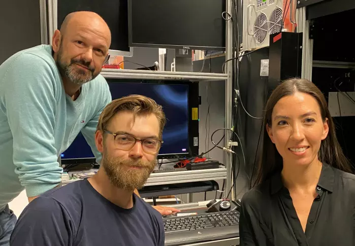 From left to right: Associate Professor Koen Vervaeke, PhD candidate Christoffer Nerland Berge and researcher Anna Chambers looked at how long-term memories are stored.