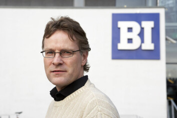 "Christian Riis er professor i samfunnsøkonomi ved Handelshøyskolen BI." "Christian Riis er professor i samfunnsøkonomi ved Handelshøyskolen BI."