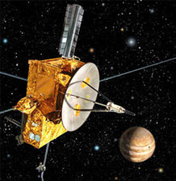 "Romsonden Ulysses har undersøkt solens polområder, solvinden og solens magnetfelt siden 1990. Men i februar 2008 er romodysséen nesten over. Bildet er en illustrasjon." "Romsonden Ulysses har undersøkt solens polområder, solvinden og solens magnetfelt siden 1990. Men i februar 2008 er romodysséen nesten over. Bildet er en illustrasjon."