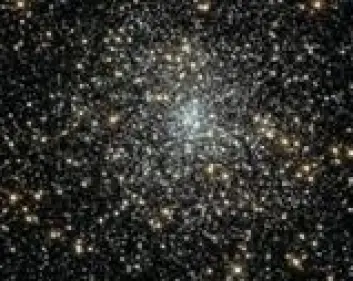 "Slik ligger de to kulehopene i rommet i forhold til vår egen galakse og nabogalaksen Andromedagalaksen. (Illustrasjon: NASA/STScI)" "Slik ligger de to kulehopene i rommet i forhold til vår egen galakse og nabogalaksen Andromedagalaksen. (Illustrasjon: NASA/STScI)"