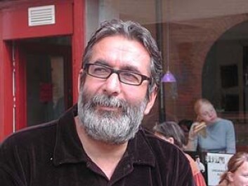 "Førsteamanuensis Haci Akman." "Førsteamanuensis Haci Akman."