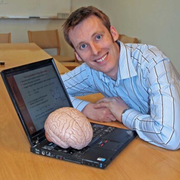 "Patrick Blomquist tar doktorgrad ved UMB. Hans forskning har bidratt til mer forståelse om hvordan vår hukommelse virker. (Foto: UMB)" "Patrick Blomquist tar doktorgrad ved UMB. Hans forskning har bidratt til mer forståelse om hvordan vår hukommelse virker. (Foto: UMB)"