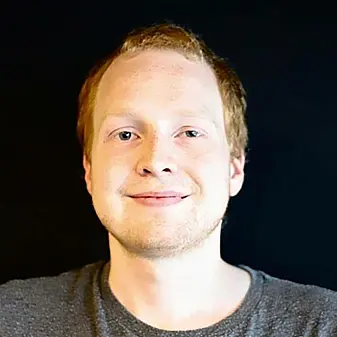 Steven Hicks forsker på bruk av kunstig intelligens innen medisin. Steven Hicks forsker på bruk av kunstig intelligens innen medisin.