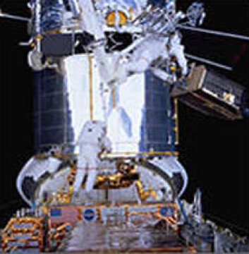 "Installeringa av nytt kamera og anna viktig utstyr på Hubble er noko av det vanskelegaste som er gjort i rommet. Foto: NASA" "Installeringa av nytt kamera og anna viktig utstyr på Hubble er noko av det vanskelegaste som er gjort i rommet. Foto: NASA"