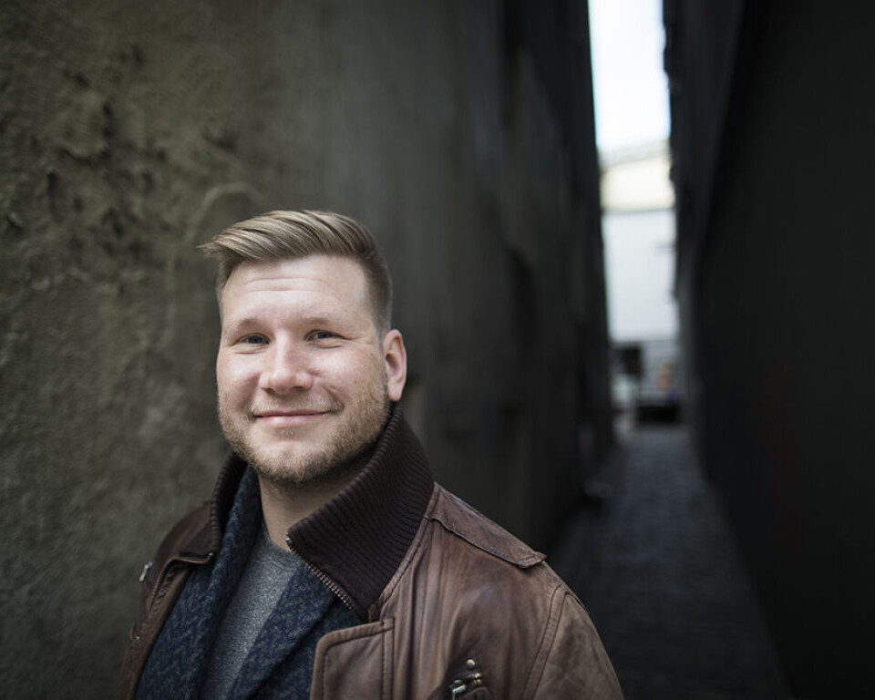 Alexander Sandtorv er kjemiker. Han har nettopp skrevet en bok om all plasten i verden.